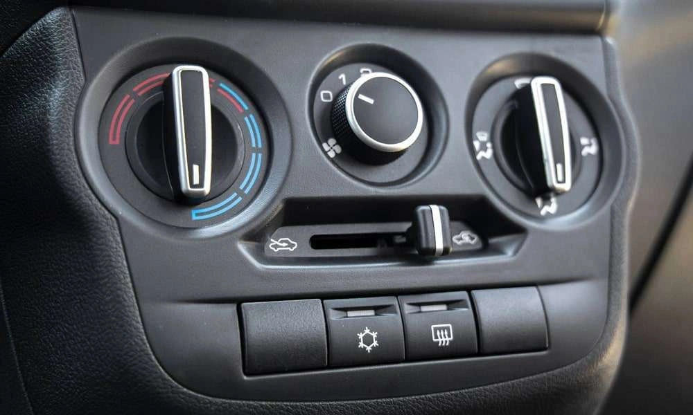 Lada Granta Sportline Лифтбек - фото №20