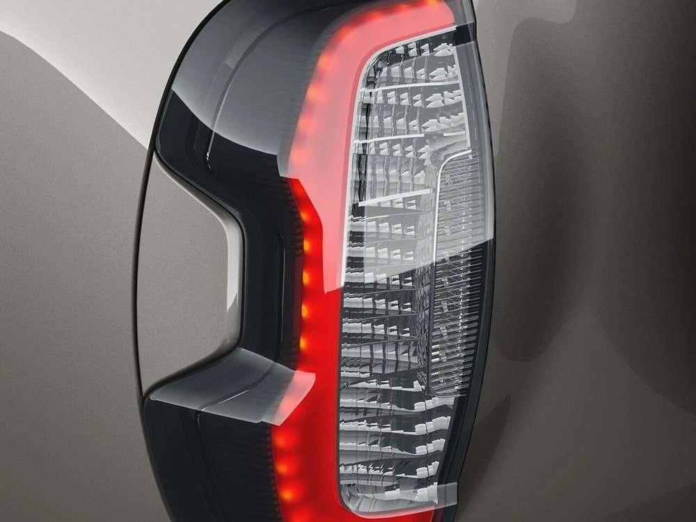 Lada Niva Travel - фото №6